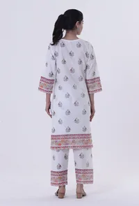 White Color Cotton Kurta With Multicolor Motif image 5