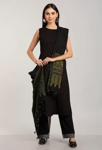 Raashi Black and Green Ajrakh-Kantha Cotton Dupatta image 1