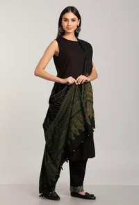 Raashi Black and Green Ajrakh-Kantha Cotton Dupatta image 3