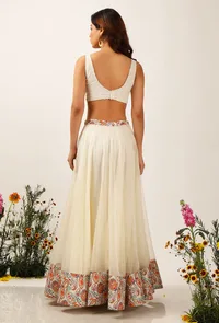 Set Of 3: Amala Organza Lehanga Skirt With Organza Blouse & Amala Floral Chintz Tasseled Dupatta image 3