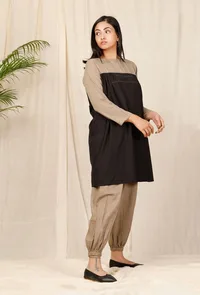 Set Of 2: Bhuri Kajaria Top With Bhuri Dhoti Pants image 2