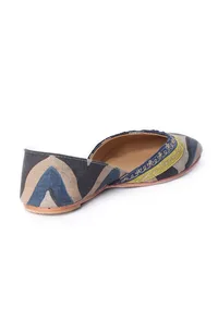 Blue Contrast Ajrak jutti image 6