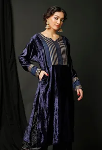 Blue Velvet Gota Phiran image 2