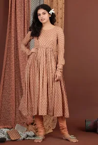 Set Of 2: Ishani Peach Hand Block Printed Gathered Mulmul Kurta & Churidar image 1