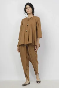 Set of 3: Kanak Beige Plain Cotton Round Neck Gathered Tie Up Top with Plain Cotton Beige Dhoti and Floral Motifs Hand-Block Printed Kota Saree Drape image 4