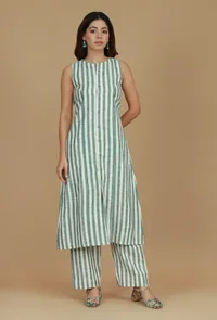 Set of 2 Green & White Striped Cotton Kurta with Matching Pants image 1