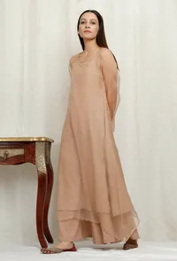 Organza Scallaped Cape image 2