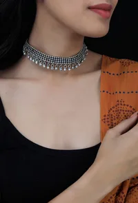 Tanvi Silver Tamaniya Necklace image 1