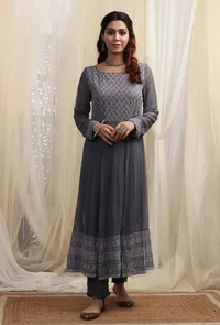 Set Of 3. Anchor Grey Boat Neck Kurta, Straight Pants & Dupatta image 3