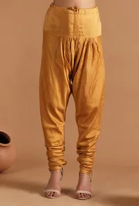 Set Of 2: Saarang Allover Kalamkari Angrakha Kurta With Chooridar image 3