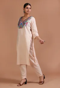 Set Of 3: Off White & Red Cotton Printed Kurta With Pant & Dupatta image 5