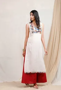 Off White Kalamkari Yoke Kurta image 3