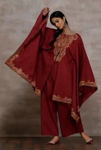 Parisa Pink Wool Front Open Poncho image 2