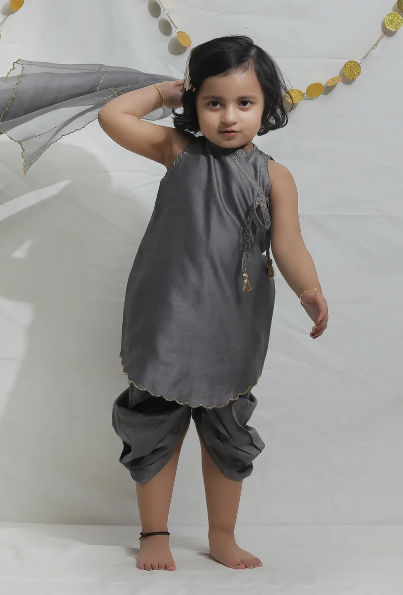Set of 3: Grey Chanderi Slip Kurta with Dhoti Pants and Dupatta
