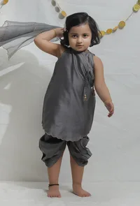 Set of 3: Grey Chanderi Slip Kurta with Dhoti Pants and Dupatta image 1