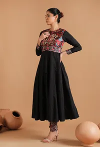 Single: Avni Allover Button Down Kalamkari Jacket image 3