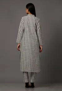 Green and White Stripes Pure Woven Cotton Kurta With Complimentary Matching Mask image 4