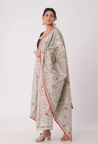 Chhavi hand embriodered kantha silk dupatta image 2