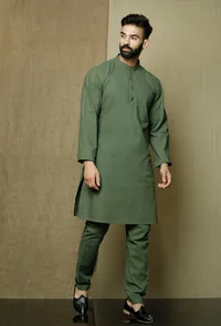 Set of 2:Moss Green Cotton Cambric Kurta and Pyjama image 2
