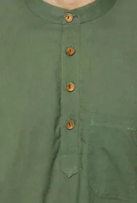 Set of 2:Moss Green Cotton Cambric Kurta and Pyjama image 5