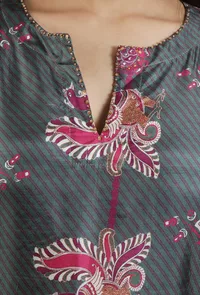 Emerald Green Kalamkari Printed Muslin Silk Kaftan image 5