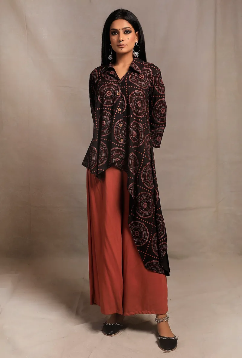 Set of 2: Black Hand Block Printed Asymmetrical Shirt Tunic with Black Ecru Narrow Fit Pants
