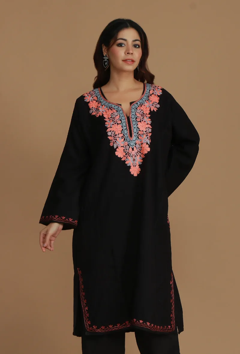 Elegant Black Kashmiri Aari Embroidered Phiran- Free Size