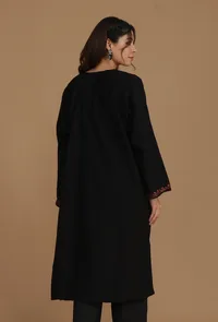 Elegant Black Kashmiri Aari Embroidered Phiran- Free Size image 5