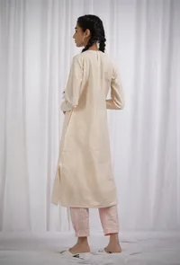 Set Of 2: Yellow Woven Cotton Striped Straight Kurta with Straight Pants image 5