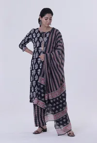 Black Cotton Rayon Dupatta image 3