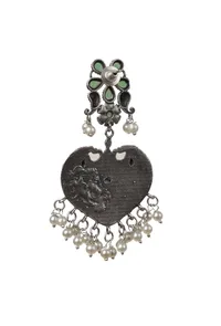 Green Kundan Heart Shape Pearl Drop&nbsp;Earrings image 4