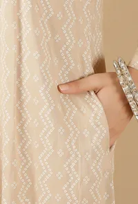 Beige Bandhani Gathered Kurta With Pockets image 6