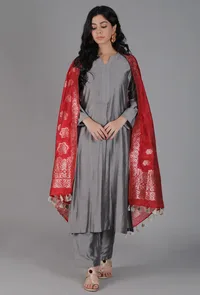 Crimson Red Chanderi Brocade Dupatta image 2