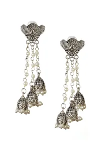 Heritage Bells Pearl Earrings image 2