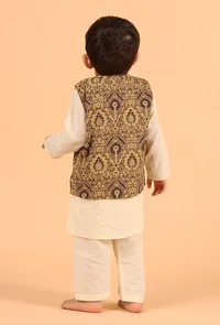 Set Of 3: Neil Off White Cotton Kurta, Pyjama & Khaki Ajrakh Print Jacket image 2