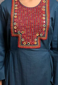 Agen Blue Front Embroidered side Knotted Kurta image 5