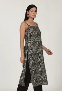 Kalamkari Printed Black Color Cotton Slip image 2