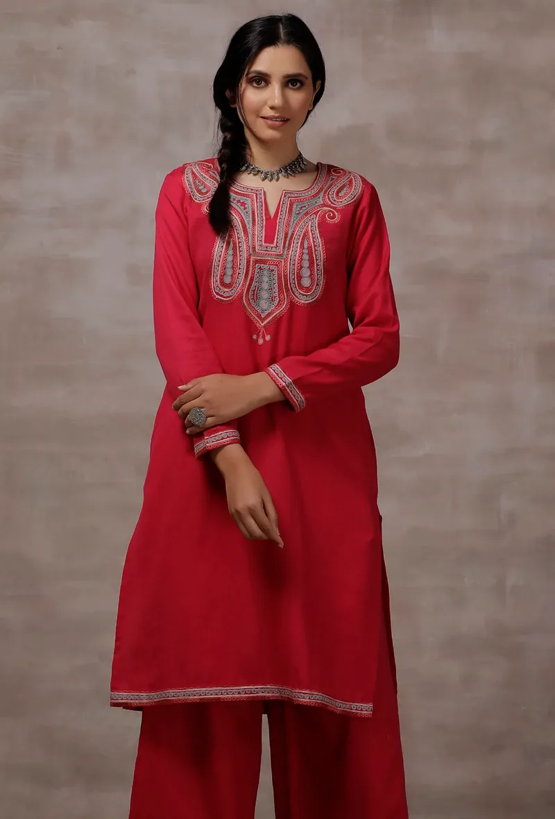 Mahnoor Fuchsia A-Line Long Woollen Kurta