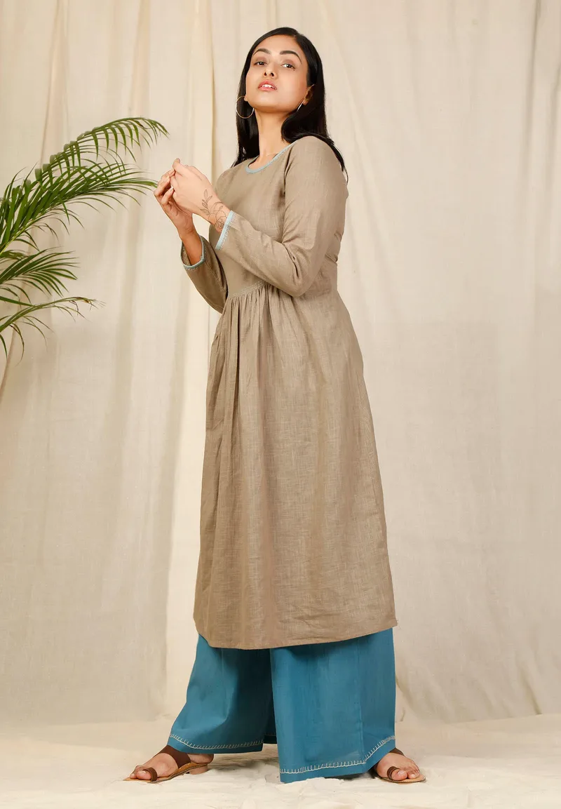 Set of 2: Bhuri Gathered Kurta and Asmani pallazos