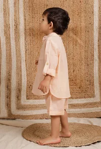 Set Of 2: Peach Mul Mul Short Kurta With Short image 2