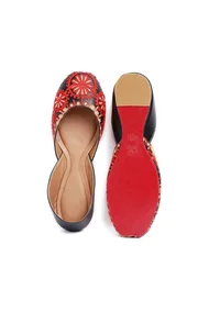 Scarlet Red Floral Tili Aari Embroidery Jutti image 2