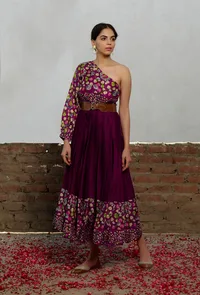 Maroon  Kalamkari Printed Cotton Silk One Shoulder Long Pleated Dress image 2