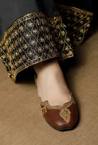 Brown Cutwork gold emroidered jutti image 2