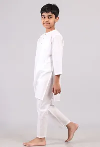 Set Of 2: White Cotton Stripes Kurta Pyjama Set image 2