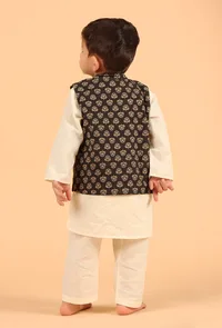 Set Of 3: Raif Off White Cotton Kurta, Pyjama & Black Ajrakh Jacket image 2