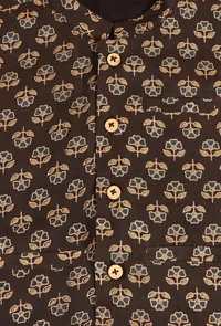 Set Of 3: Raif Off White Cotton Kurta, Pyjama & Black Ajrakh Jacket image 5