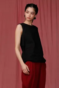 Onyx Black Plain Linen Top image 3