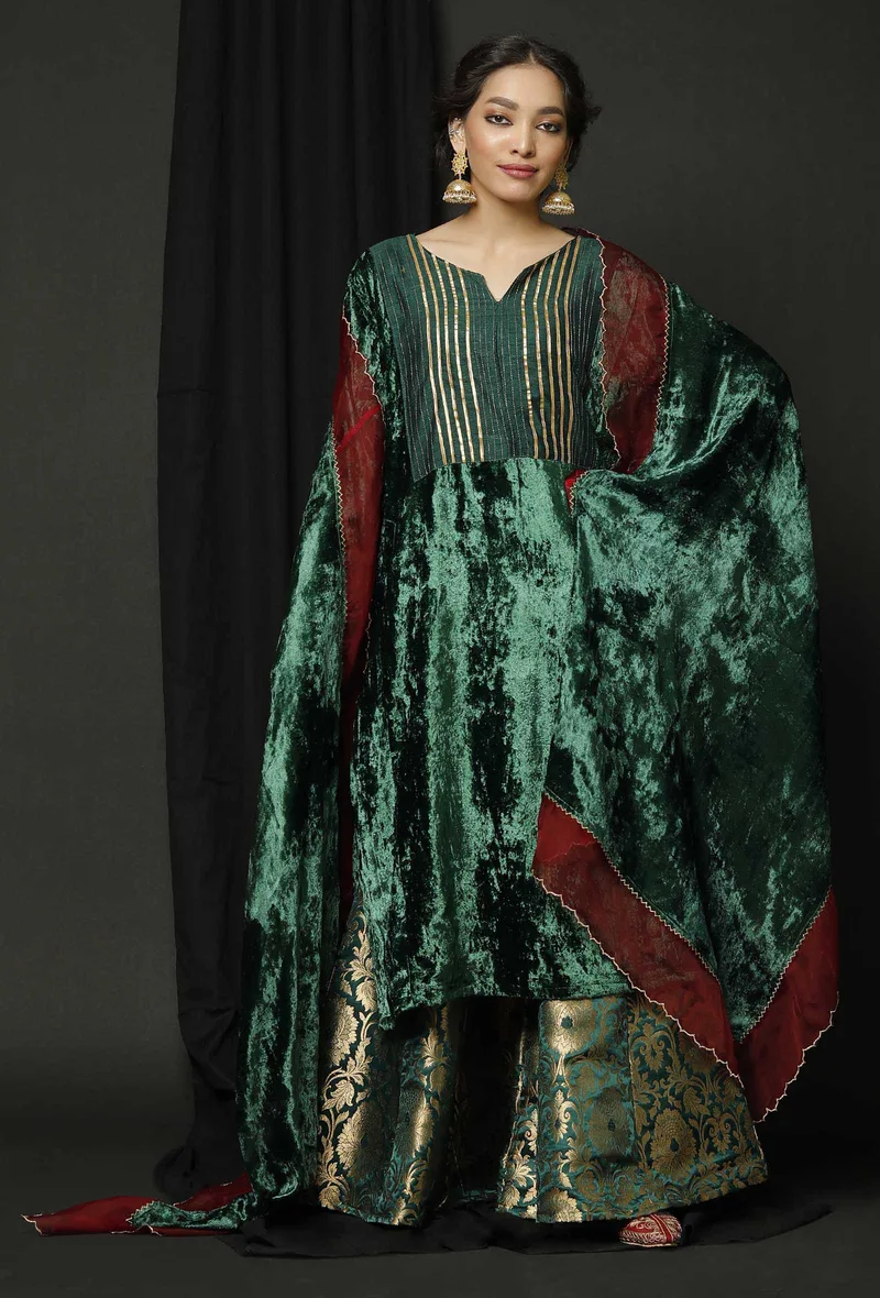 Set of 3 : Green Velvet Phiran With Green Banarsi Brocade Skirt and Contrast Velvet Odhani