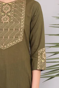 Set of 2: Olive Green Kantha Long Kurta with Solid Palazzo Pants image 6