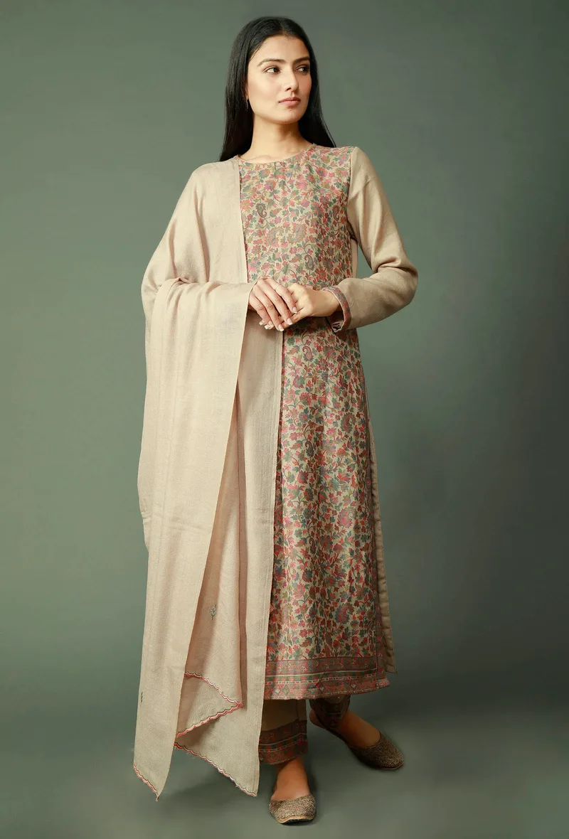 Set of 3: Beige kani kurta, shawl & pant